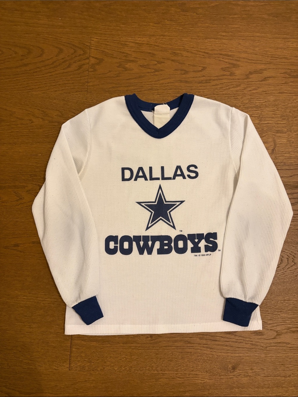 Vintage NFL Dallas Cowboys White and Navy Long Sleeve Shirt